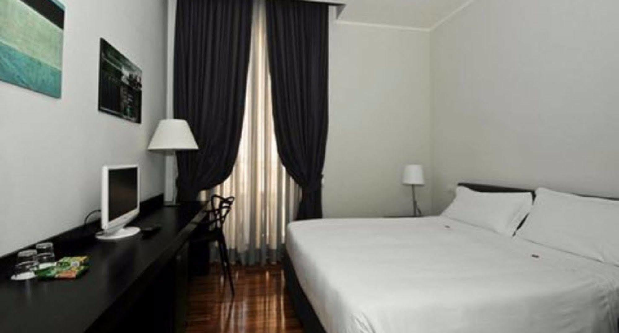 Suitedreams โรม ภายนอก รูปภาพ
